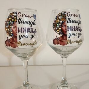 Decorative Wine Glass Set with Inspirational Design
